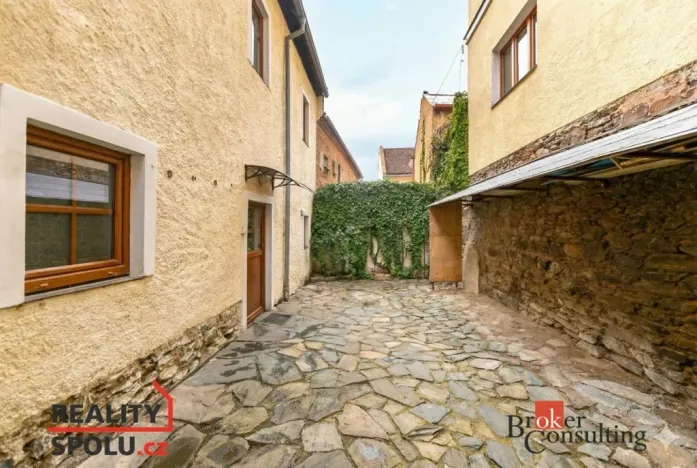 Prodej rodinného domu, Toužim, Pod Brankou, 219 m2