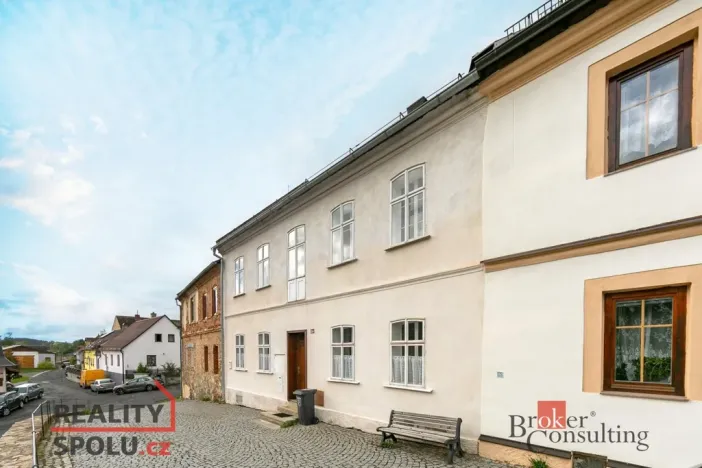 Prodej rodinného domu, Toužim, Pod Brankou, 219 m2