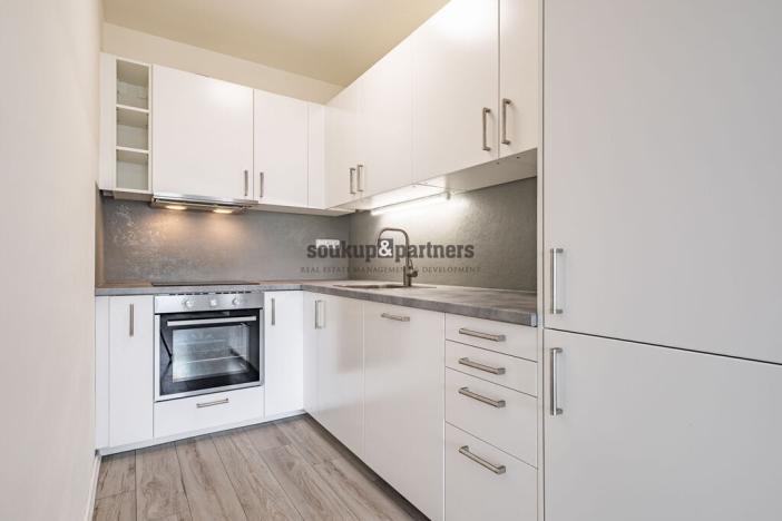 Prodej bytu 2+kk, Praha - Hlubočepy, náměstí Olgy Scheinpflugové, 45 m2