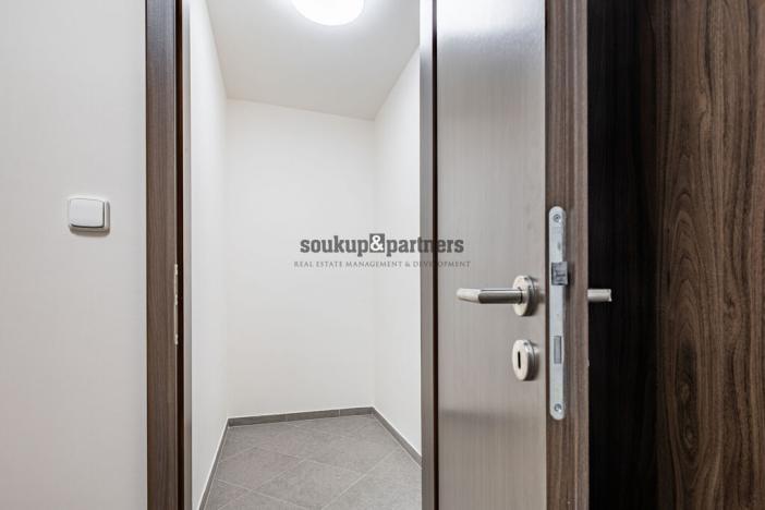 Prodej bytu 2+kk, Praha - Hlubočepy, náměstí Olgy Scheinpflugové, 45 m2