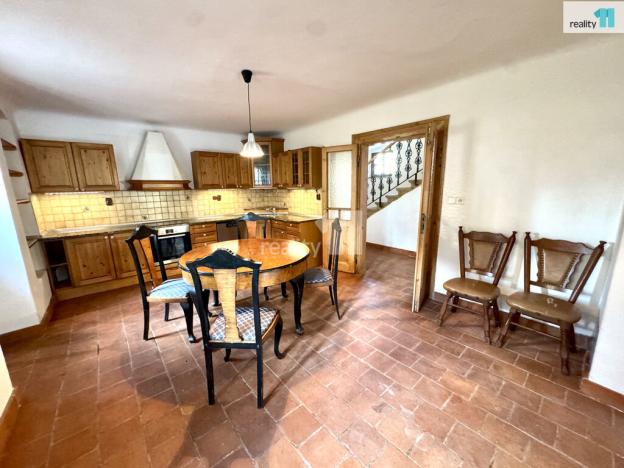 Pronájem výrobních prostor, Dobrovíz, Pražská, 1027 m2