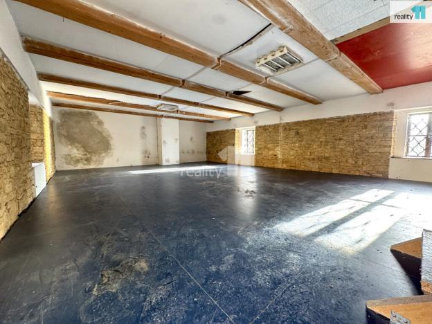 Pronájem výrobních prostor, Dobrovíz, Pražská, 1027 m2