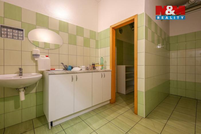 Pronájem skladu, Mohelnice, Sadová, 2700 m2