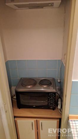 Pronájem bytu 1+kk, Praha - Nusle, U družstva Ideál, 25 m2