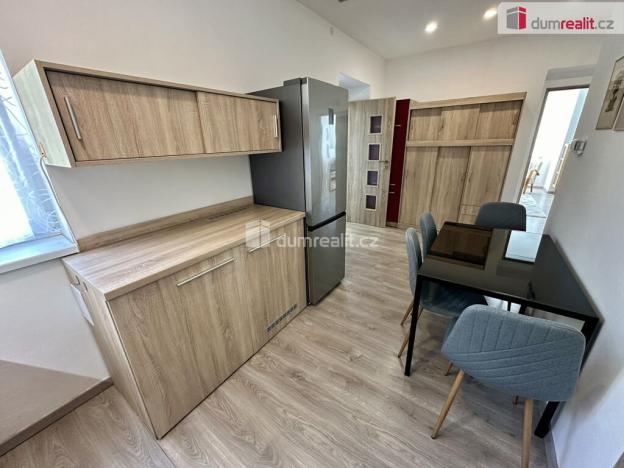 Prodej bytu 2+1, Luhačovice, Josefa Černíka, 44 m2