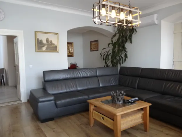 Prodej rodinného domu, Vroutek, Kryrská, 300 m2