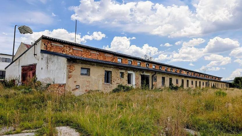 Pronájem skladu, Březůvky, 941 m2