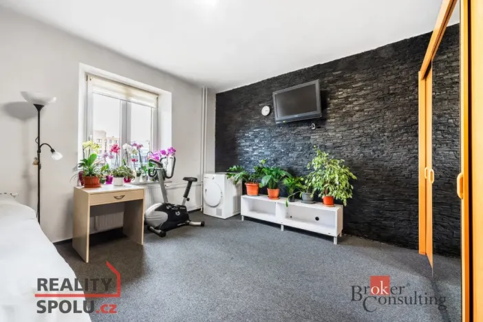 Prodej bytu 2+1, Ostrava, 28. října, 42 m2