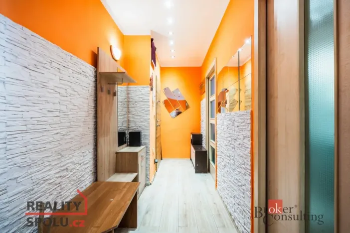 Prodej bytu 2+1, Ostrava, 28. října, 42 m2