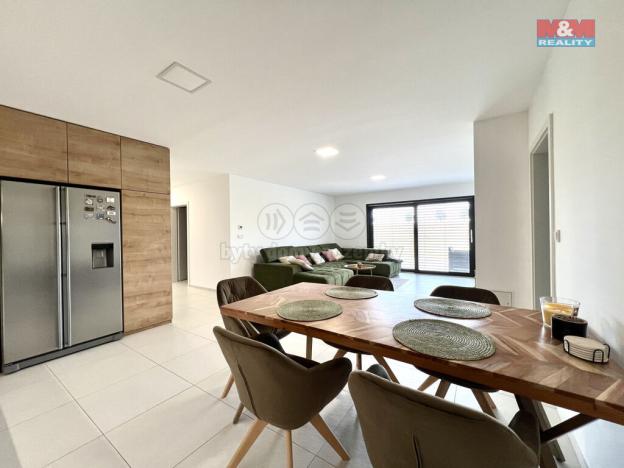 Pronájem rodinného domu, Holasovice - Loděnice, 110 m2