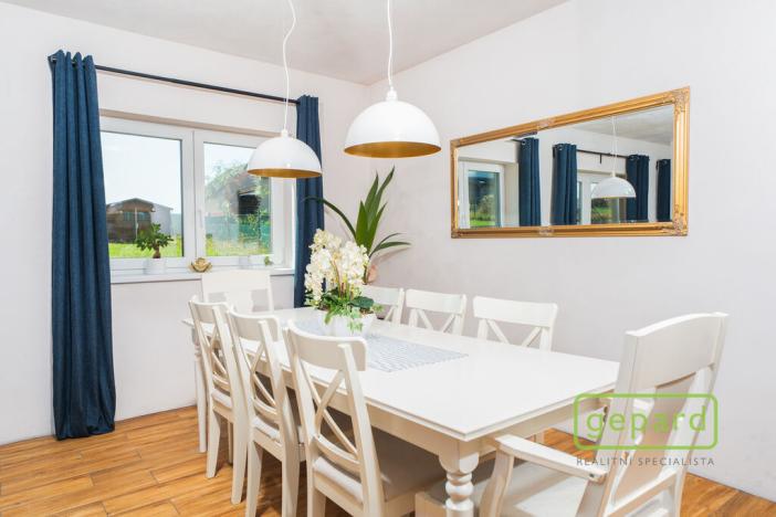 Prodej rodinného domu, Dlouhá Lhota, 203 m2