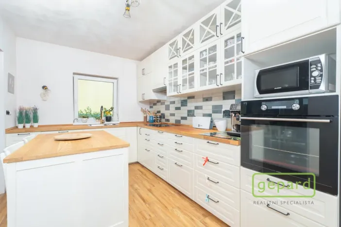 Prodej rodinného domu, Dlouhá Lhota, 203 m2