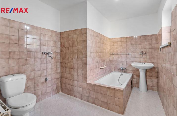 Prodej rodinného domu, Praha, Zderazská, 307 m2