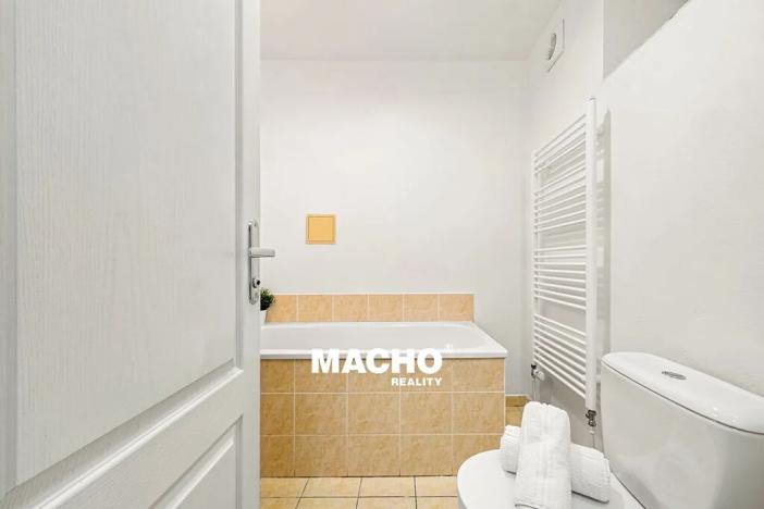 Pronájem bytu 2+1, Praha - Michle, Na dědinách, 50 m2