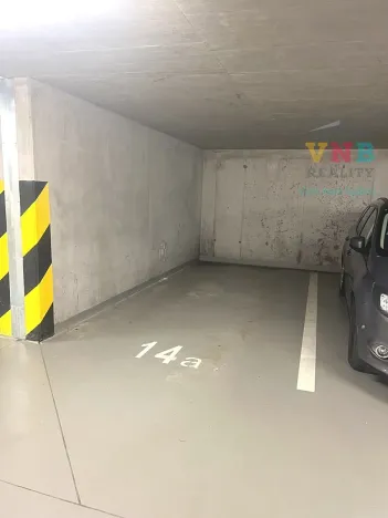 Prodej garážového stání, Olomouc, Edvarda Beneše, 12 m2
