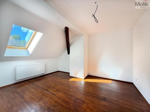 Pronájem bytu 1+1, Osek, Tovární, 42 m2