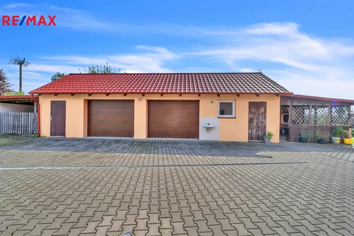 Prodej rodinného domu, Radostov, 187 m2