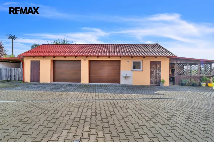 Prodej rodinného domu, Radostov, 187 m2