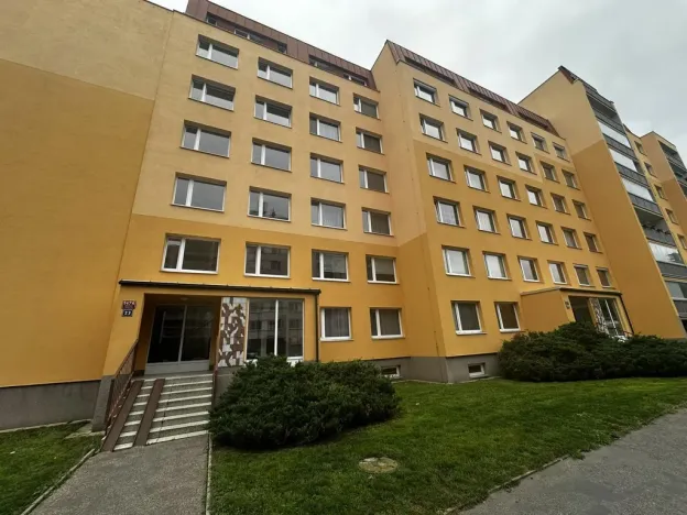 Pronájem bytu 3+1, Praha - Vršovice, V předpolí, 76 m2
