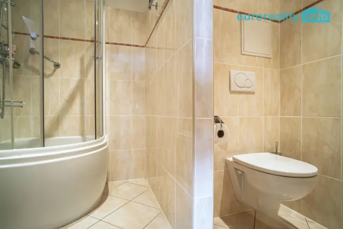 Prodej bytu 1+1, Mariánské Lázně, Hlavní třída, 35 m2