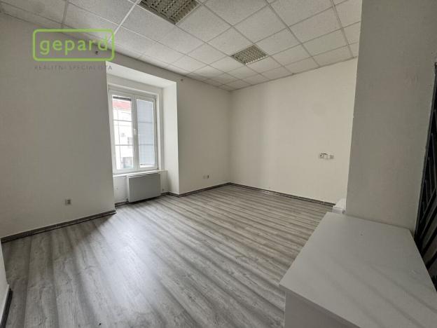 Pronájem kanceláře, Sokolov, Křížová, 26 m2