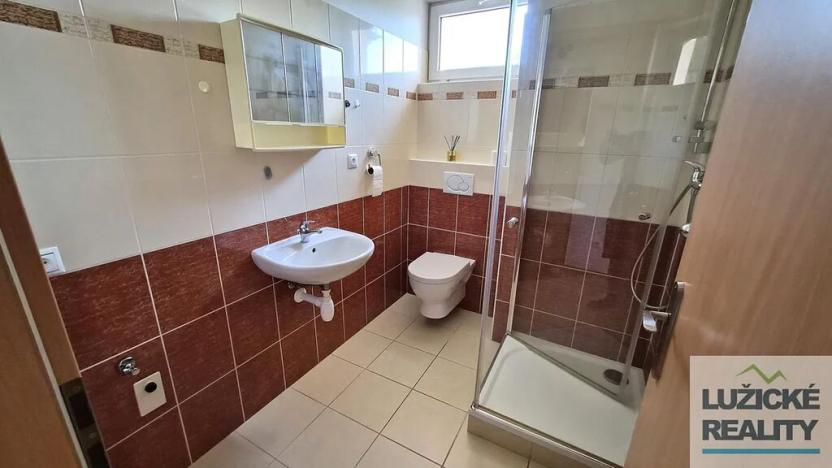 Prodej bytu 2+kk, Praha - Horní Počernice, V javorech, 42 m2