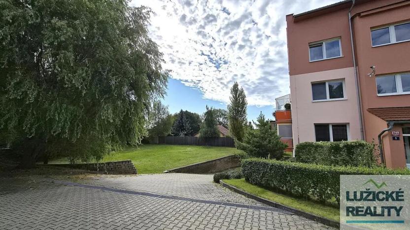 Prodej bytu 2+kk, Praha - Horní Počernice, V javorech, 42 m2