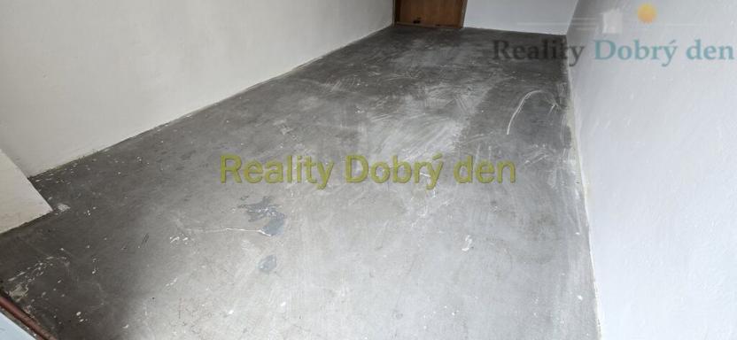 Pronájem garáže, Opava, Bochenkova, 20 m2