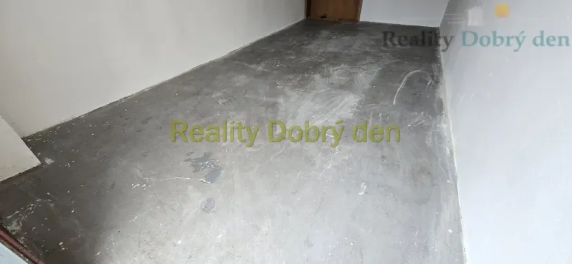 Pronájem garáže, Opava, Bochenkova, 20 m2