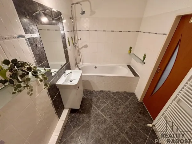 Prodej bytu 3+kk, Olomouc, Handkeho, 64 m2