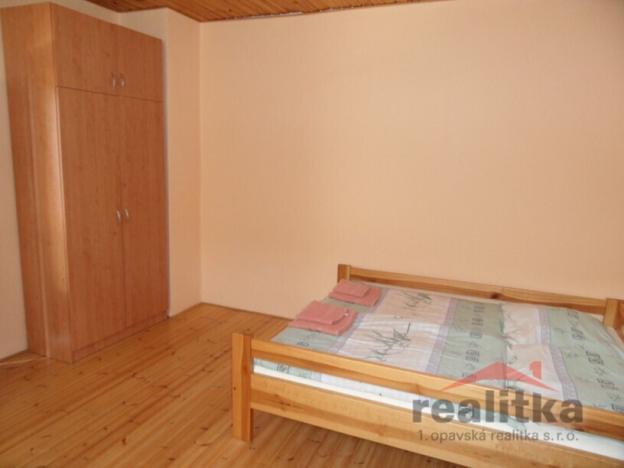 Pronájem bytu 2+kk, Opava - Předměstí, třída Spojenců, 46 m2