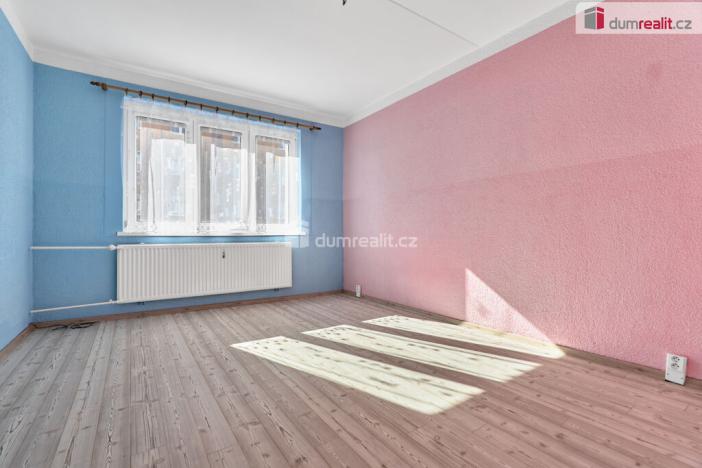 Prodej bytu 2+1, Hroznětín, Sídliště, 59 m2