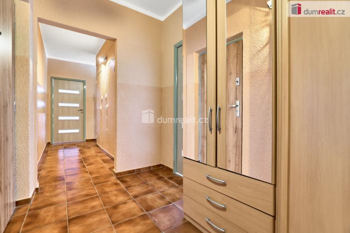 Prodej bytu 2+1, Hroznětín, Sídliště, 59 m2