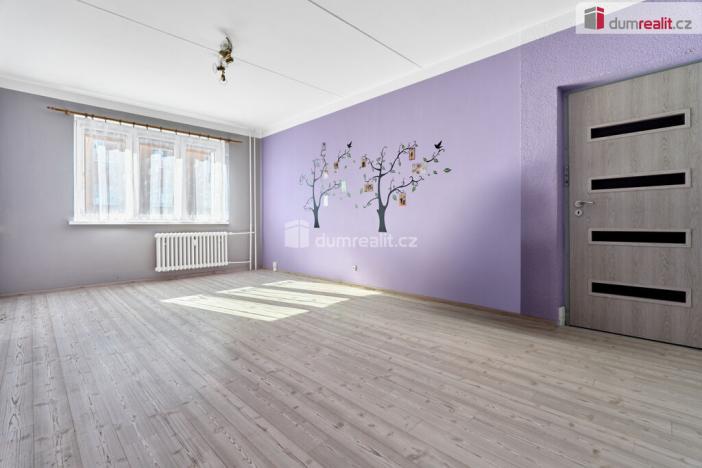 Prodej bytu 2+1, Hroznětín, Sídliště, 59 m2