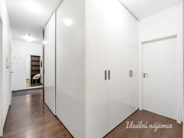 Pronájem bytu 3+kk, Praha - Modřany, Fikerova, 87 m2