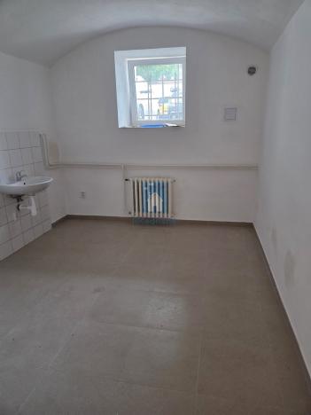 Pronájem obchodního prostoru, Plzeň, Černická, 10 m2