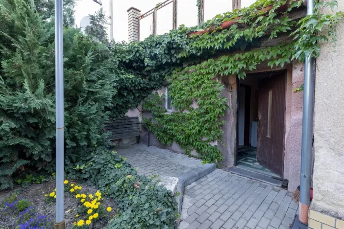 Prodej rodinného domu, Pchery - Humny, Husova, 180 m2