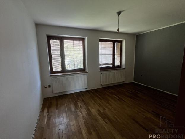 Prodej apartmánu, Podhradní Lhota, 160 m2