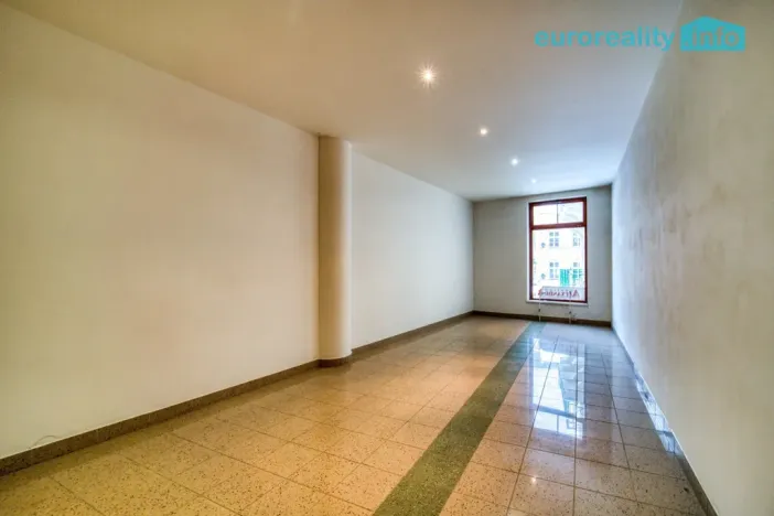 Prodej atypického bytu, Karlovy Vary, Zámecký vrch, 301 m2
