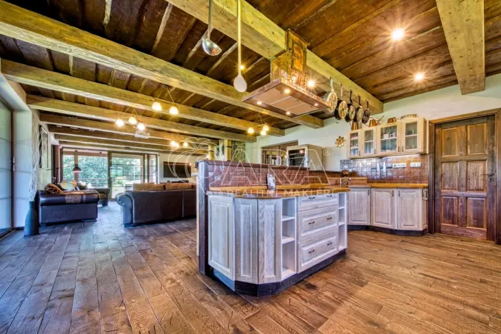 Prodej rodinného domu, Vrchlabí - Hořejší Vrchlabí, 429 m2