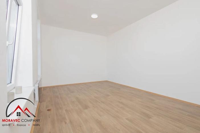 Pronájem bytu 2+kk, Ostrava, Křišťanova, 56 m2