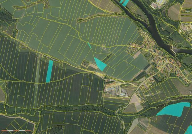 Prodej pole, Kozlov, 185623 m2