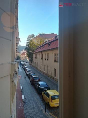 Pronájem bytu 1+1, Praha, Betlémské náměstí, 41 m2