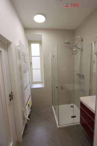 Pronájem bytu 1+1, Praha, Betlémské náměstí, 41 m2