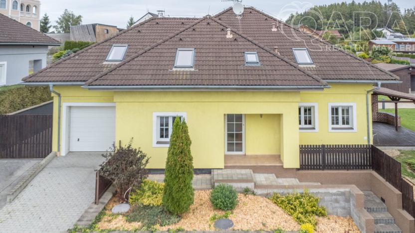 Pronájem vícegeneračního domu, Divišov, K Vodojemu, 267 m2