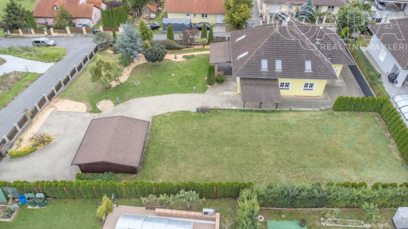 Pronájem vícegeneračního domu, Divišov, K Vodojemu, 267 m2