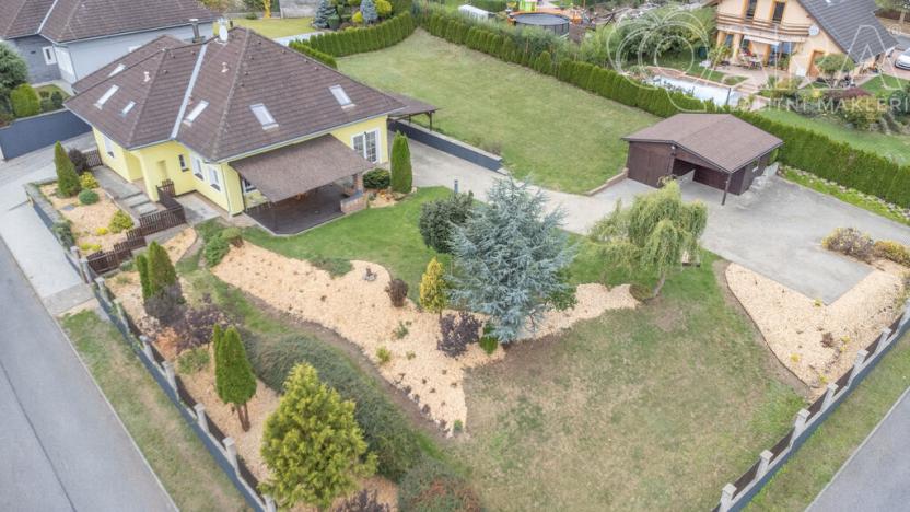 Pronájem vícegeneračního domu, Divišov, K Vodojemu, 267 m2