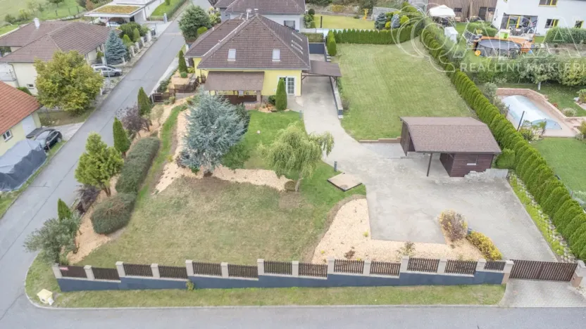 Pronájem vícegeneračního domu, Divišov, K Vodojemu, 267 m2