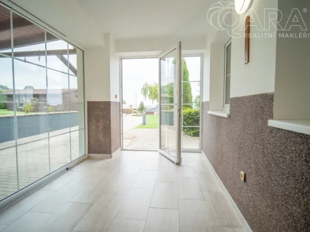 Pronájem vícegeneračního domu, Divišov, K Vodojemu, 267 m2