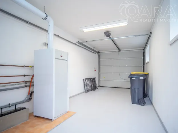 Pronájem vícegeneračního domu, Divišov, K Vodojemu, 267 m2